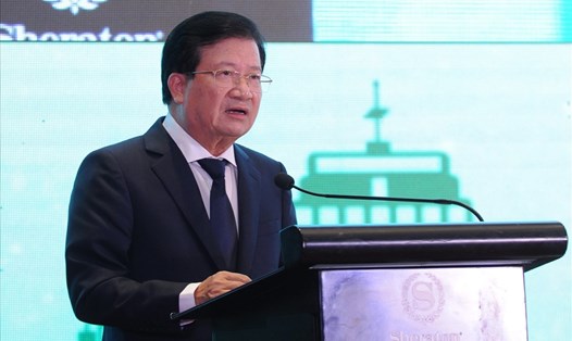 Phó Thủ tướng Trịnh Đình Dũng phát biểu khai mạc diễn đàn EST12. Ảnh: GT