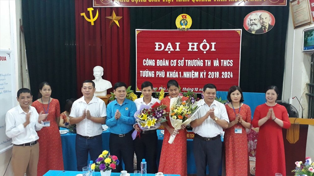Đại hội CĐCS Trường tiểu học và trung học cơ sở Tường Phù (huyện Phù Yên) thành công tốt đẹp. Ảnh: S.L