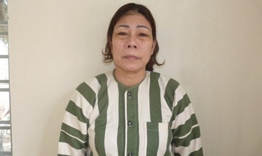 Vì ăn chặn tiền trợ cấp cho người có công, bà Nguyễn Thị Hoa - nguyên cán bộ Phòng LĐTBXH huyện Ia Pa đã bị bắt giam. Ảnh công an cung cấp