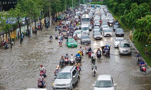 TPHCM sắp triển khai dự án gần 500 tỉ đồng nâng cấp đường Nguyễn Hữu Cảnh để giải quyết tình trạng ngập nước. Ảnh: M.Q