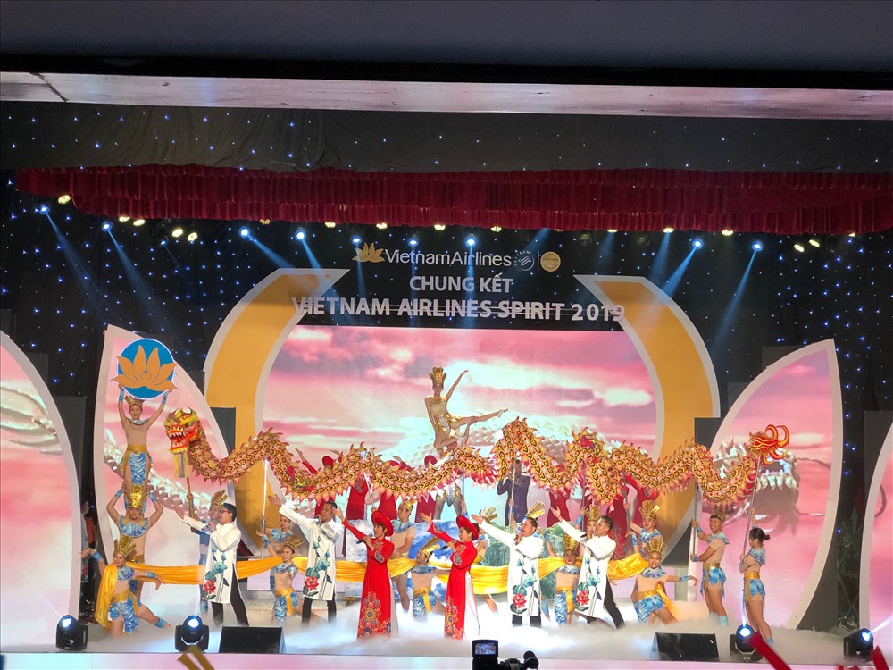 Nữ lao động ngành Hàng không tham gia hội thi do Công đoàn TCty Hàng không Việt Nam tổ chức. Ảnh: TRẦN DỊU