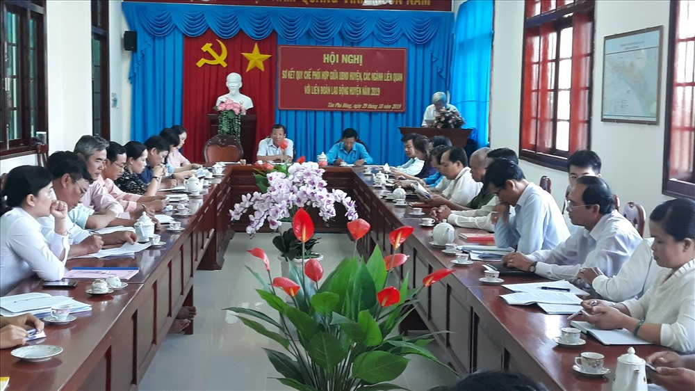 Cảnh hội nghị Ảnh: Văn Hùng