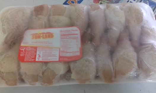 Bộ Công thương khẳng định thịt gà nhập khẩu đảm bảo an toàn. Ảnh: PV