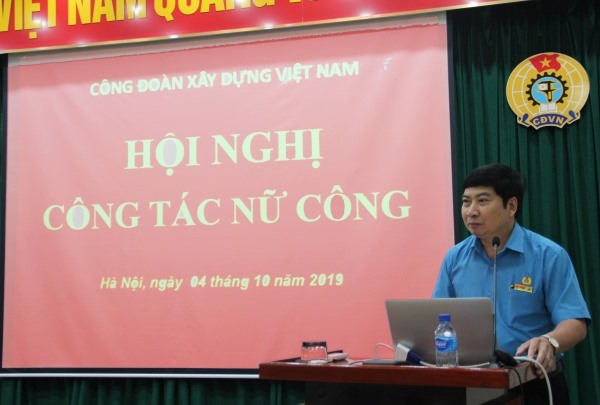 Đồng chí Phạm Xuân Hải, Phó Chủ tịch Công đoàn Xây dựng Việt Nam khai mạc Hội nghị.