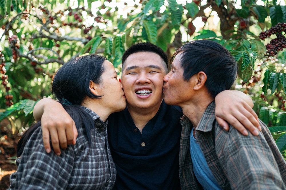 Bộ ảnh về gia đình của Lưu Xuân Đức đã gây ấn tượng mạnh đối với cộng đồng.