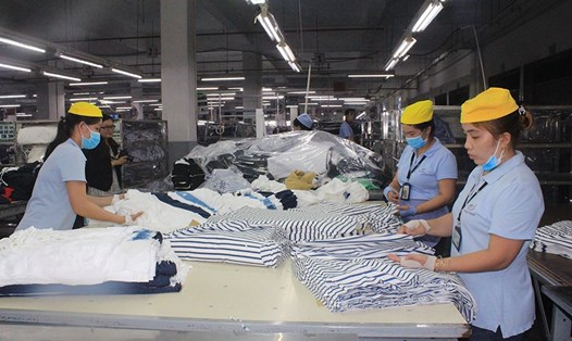 Công nhân làm việc tại Công ty TNHH Asia Garment Manufacturer VN (KCN Amata, TP.Biên Hòa, Đồng Nai). Ảnh: H.A.C