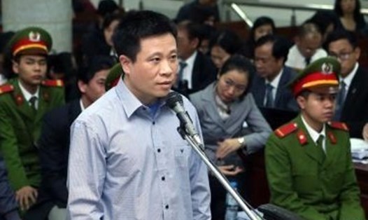 Cựu chủ tịch HĐQT Oceanbank Hà Văn Thắm tại phiên tòa sơ thẩm năm 2017. Ảnh: TTXVN.