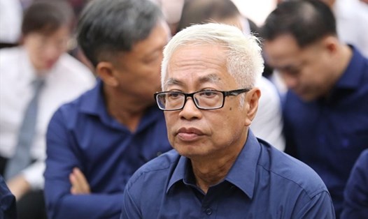 Ông Trần Phương Bình tại phiên tòa liên quan đến việc chỉ đạo thu khống khoản 200 tỉ đồng Phan Văn Anh Vũ (cựu tổng giám đốc công ty Bắc Nam 79).