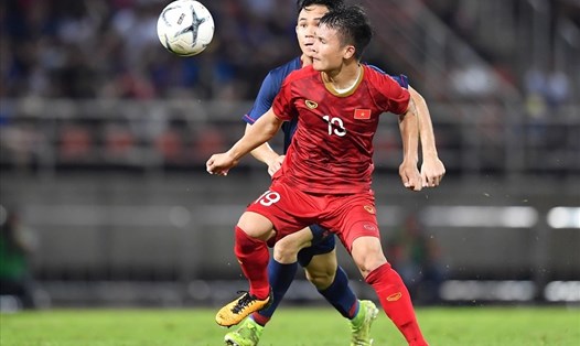 Quang Hải trong trận đấu với Thái Lan trên sân Thammasat hôm 5.9. Ảnh: Anh Tuấn