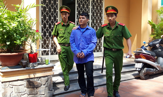 Tại phiên toà sơ thẩm, bị cáo Kim Hoàng Nương bị tuyên án 20 năm tù về tội hiếp dâm người dưới 16 tuổi. Ảnh: TK