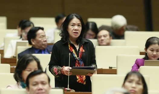 Đại biểu Nguyễn Thị Xuân Thu (đại biểu đoàn Khánh Hòa) góp ý về dự thảo Luật Đầu tư sửa đổi.