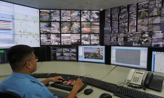 Hệ thống 713 camera giám sát, quản lý giao thông được kết nối tại Trung tâm quản lý đường hầm sông Sài Gòn. Ảnh: MINH QUÂN
