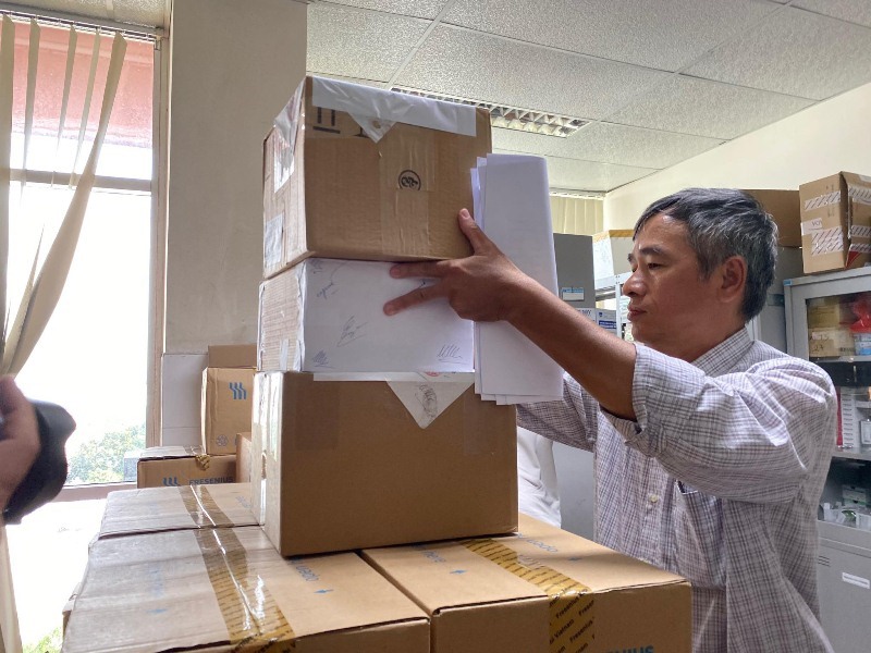 Lô thuốc gây tê tuỷ sống bị niêm phong do nghi gây tai biến sản khoa. Ảnh: THÙY TRANG