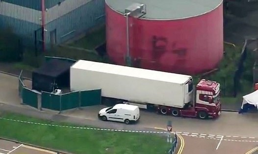 Cảnh sát Anh cập nhật thông tin mới nhất về cuộc điều tra vụ 39 thi thể trên xe tải ở Essex. Ảnh: Mail.