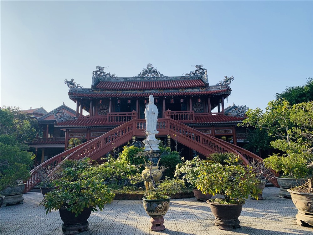 Chánh điện chùa Phước Duyên. Ảnh: TT.