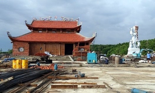 Công trình Đền thờ Lạc Long Quân tại Mũi Cà Mau đang dần hoàn thiện (ảnh Nhật Hồ)