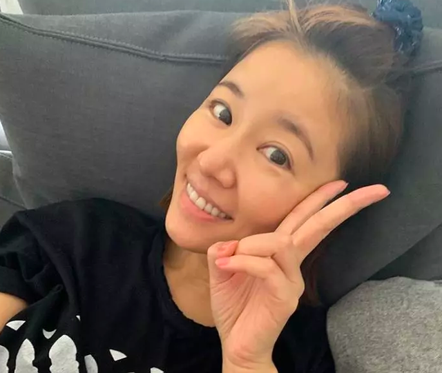 Lâm Tâm Như tự tin khoe ảnh mặt "mộc" lên trang cá nhân. Ảnh: Weibo