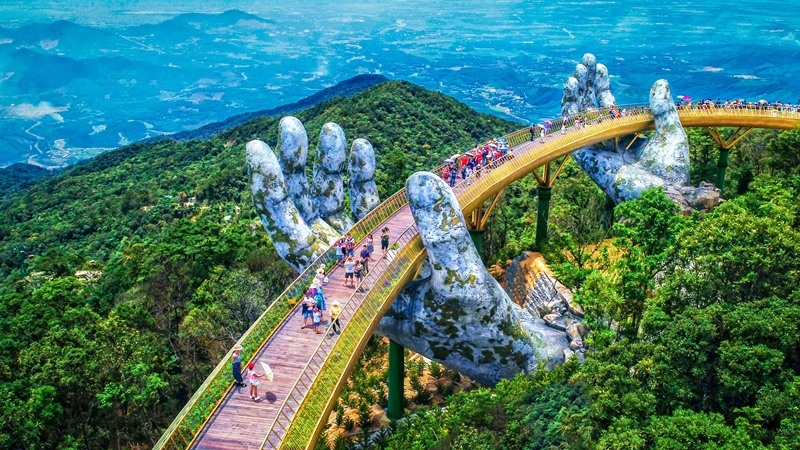 Cầu Vàng ở Sun World Ba Na Hills
