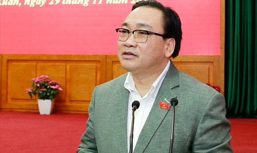 Bí thư Hà Nội tiếp xúc cử tri quận Thanh Xuân ngày 29.11. Ảnh: Nguyễn Hà