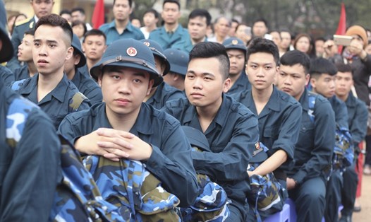 Thanh niên Hà Nội tình nguyện lên đường nhập ngũ năm 2019. Ảnh: Trần Vương
