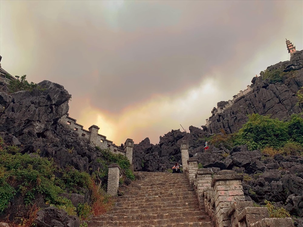 Hang Múa (Ninh Bình) là điểm du lịch thu hút khách trong và ngoài nước.