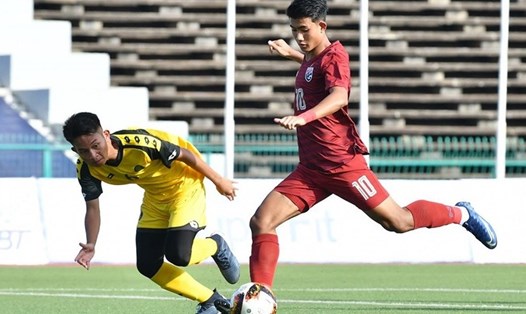 Suphanat ghi 4 bàn thắng cho U19 Thái Lan trong trận đấu với U19 Brunei. Ảnh: FAT
