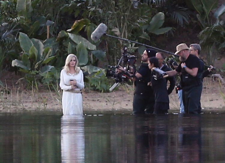 Angelina Jolie tại phim trường "The Eternal". Ảnh: wirewag.com