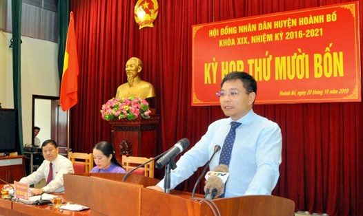 Chủ tịch UBND tỉnh Quảng Ninh Nguyễn Văn Thắng phát biểu tại kỳ họp HĐND huyện Hoành Bồ cho ý kiến về chủ trương sáp nhập Hoành Bồ với Hạ Long