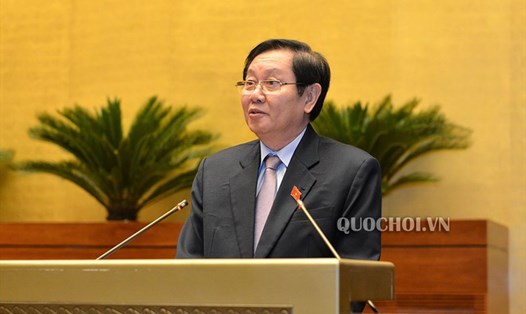 Bộ trưởng Lê Vĩnh Tân khẳng định giáo viên ký hợp đồng từ năm 2015 trở về trước, không vi phạm kỷ luật, sẽ được xét tuyển đặc cách.