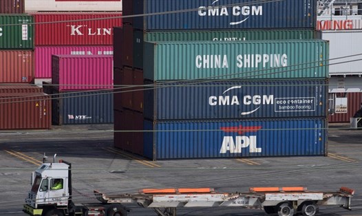 Container hàng hoá Trung Quốc tại cảng Los Angeles, California. Ảnh: NN