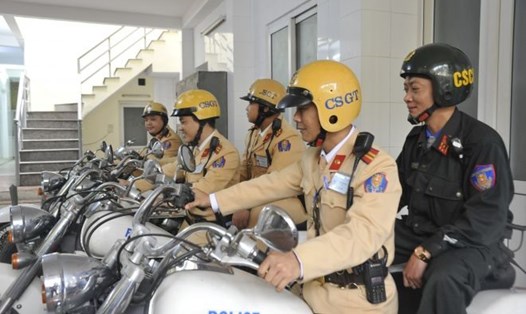 Đội 1, Phòng Cảnh sát giao thông Hà Nội tổ chức ra quân bảo đảm trật tự an toàn giao thông. Ảnh: CACC