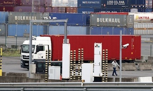 39 người Việt thiệt mạng trong thùng container ở Anh. Ảnh: Irish Examiner