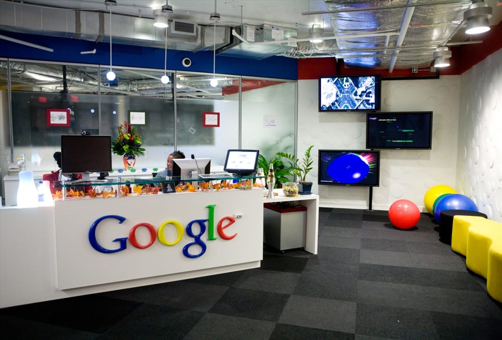 Google là 1 trong 10 công ty có mức lương thưởng cao nhất ở Mỹ. Ảnh: Getty.