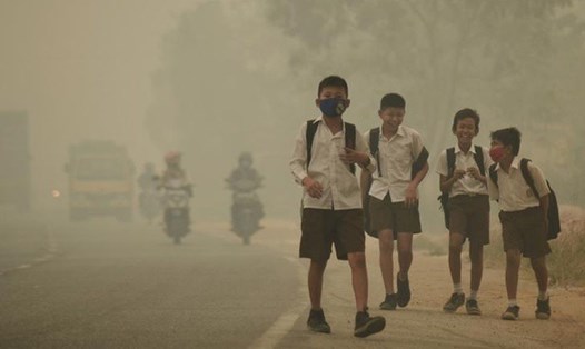 Hiện nhiều nước ở khu vực Đông Nam Á đang phải đối mặt với ô nhiễm không khí, gây ảnh hưởng đến sức khỏe người dân, đặc biệt là trẻ nhỏ. Ảnh: Reuters