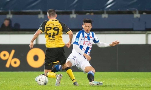 Văn Hậu đã có trận đấu đầu tiên được ra sân ở đội 1 SC Heerenveen. Ảnh: SC Heerenveen