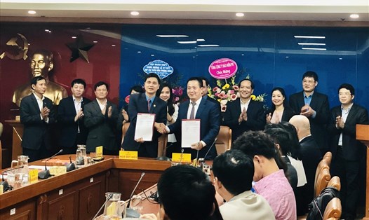 Lễ ký thỏa thuận hợp tác giữa Tổng Liên đoàn Lao động Việt Nam và Tổng Công ty Bảo hiểm PVI (Bảo hiểm PVI). Ảnh: P.V