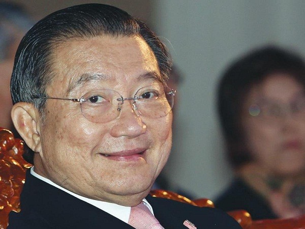 Tỷ phú Charoen Sirivadhanabhakdi hiện là người giàu nhất Thái Lan. Ảnh TL