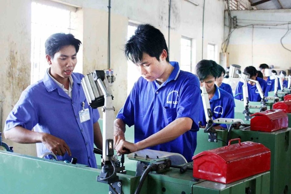 Khuyến khích doanh nghiệp bắt tay với nhà trường trong giáo dục nghề nghiệp. Ảnh PV. Khuyến khích doanh nghiệp bắt tay với nhà trường trong giáo dục nghề nghiệp. Ảnh PV.