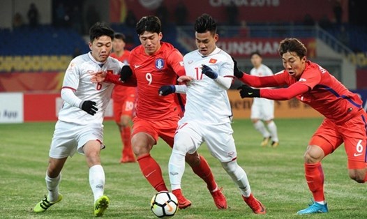 U23 Viêt Nam (áo trắng) đã thua U23 Hàn Quốc tại vòng kết U23 châu Á 2018. Ảnh: AFC