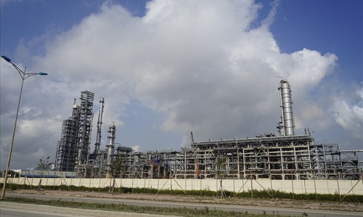 Nhà máy Lọc hoá dầu Nghi Sơn- dự án trọng điểm của KKT Nghi Sơn. Ảnh: QĐ
