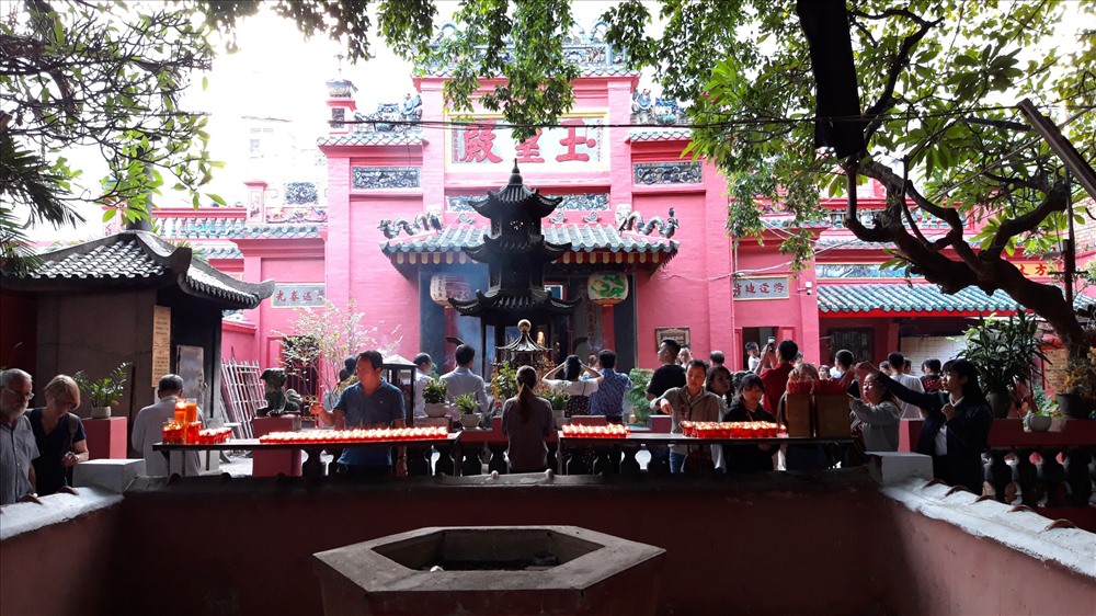 Chùa Ngọc Hoàng (hay còn gọi là chùa Phước Hải Tự) được xây dựng theo kiến trúc Trung Hoa. Ảnh TK.