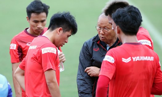 Thầy Park và U23 Việt Nam nhận nhiệm vụ khó. Ảnh: Tuấn Hữu