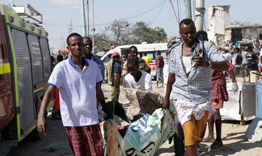 Vụ đánh bom đẫm máu ở Somalia khiến 79 người thiệt mạng và 149 người bị thương. Ảnh: Xinhua