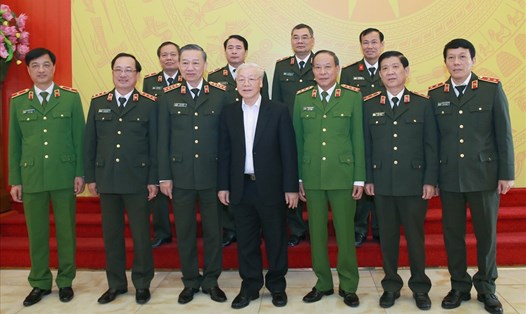 Tổng Bí thư, Chủ tịch Nước Nguyễn Phú Trọng với các đại biểu tham dự Hội nghị. Ảnh BCA