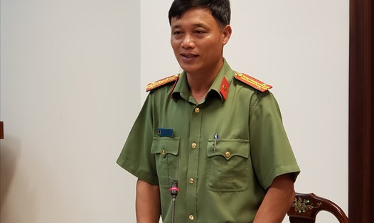 Đại tá Nguyễn Văn Thọ - Trưởng Phòng tham mưu Công an tỉnh Đồng Nai - trao đổi thông tin báo chí về vụ việc_Ảnh: HAC