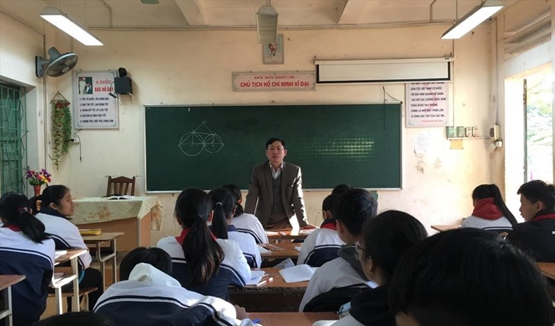 Giáo viên hợp đồng ở Hà Nội vẫn thấp thỏm chờ… xét đặc cách