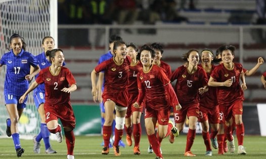 Đội tuyển nữ Việt Nam lên ngôi vô địch đầy quả cảm. Ảnh: D.P