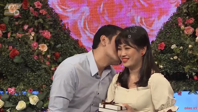 Tiến Đạt và Thùy Dung. Ảnh cắt từ clip