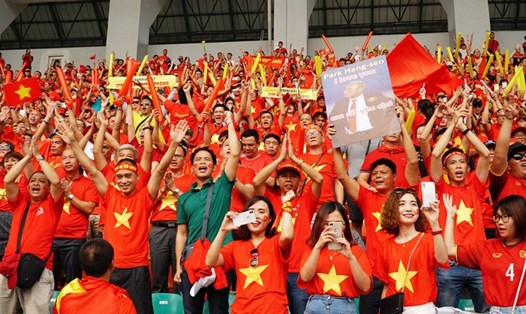 Là điều hành tour du lịch trọn gói hàng đầu thế giới, Vietravel  luôn đồng hành cùng người hâm mộ bóng đá tại các sự kiện thể thao lớn của khu vực và thế giới. ảnh: H.V