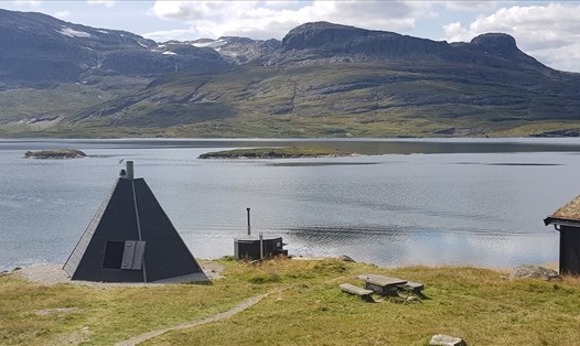 Cắm trại, sống giữa thiên nhiên là một triết lý sống phổ biến ở vùng Bắc Âu. Ảnh: Đỗ Doãn Hoàng